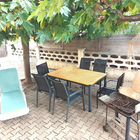 Apartment Soleil Catalan 150m Ok Cheques Animaux 1ere Etage 4pers Wifi Parking Saint-Cyprien (Pyrenees-Orientales)