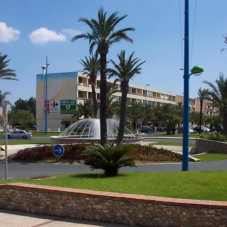 Apartment Soleil Catalan 150m Ok Cheques Animaux 1ere Etage 4pers Wifi Parking Saint-Cyprien (Pyrenees-Orientales)