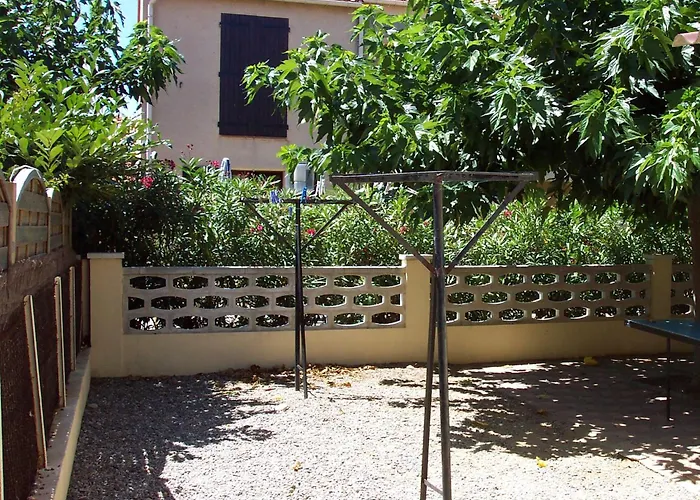 Soleil Catalan 150m Ok Chéques Animaux 1ere étage 4pers Wifi Parking *